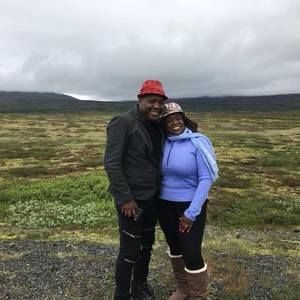 Meet your Posher, Max